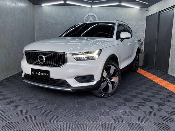 VOLVO XC40 2.0 T4 GASOLINA MOMENTUM GEARTRONIC